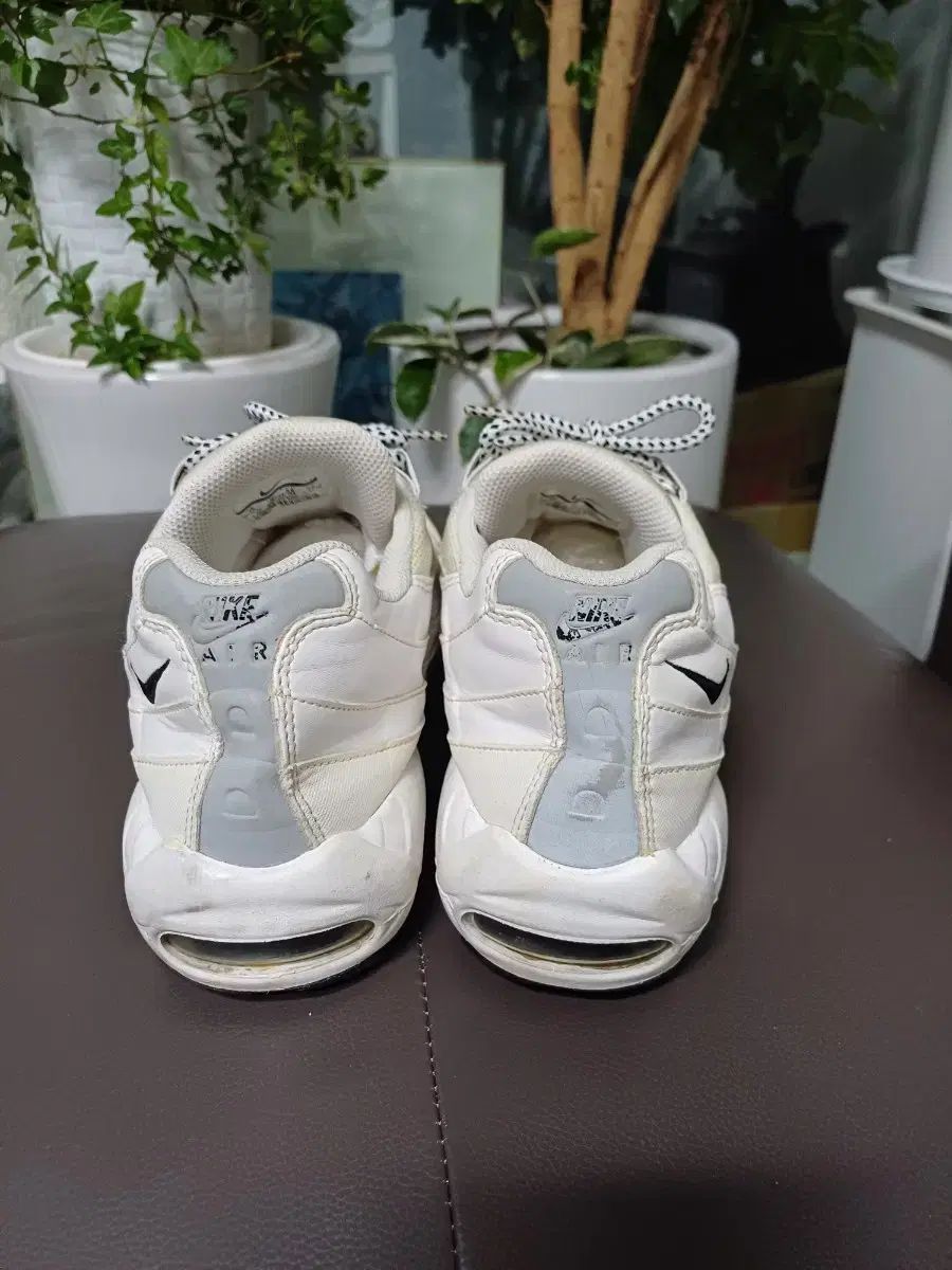 NIKE ナイキ