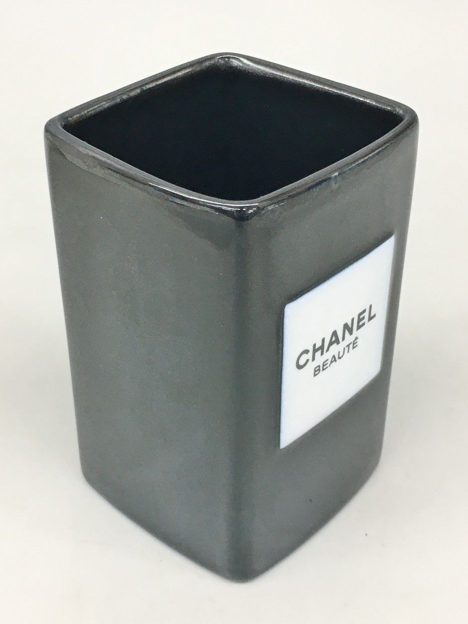 シャネル ボーテ CHANEL BEAUTE ブラシスタンド 小物入れ 陶製