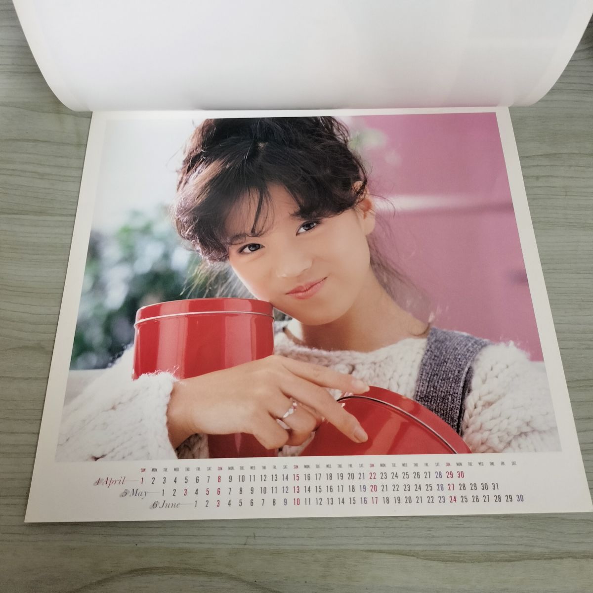 未使用 中森明菜 カレンダー 1984年 中森明菜 カレンダー アイドル 昭和 1984 Yahoo!オークション