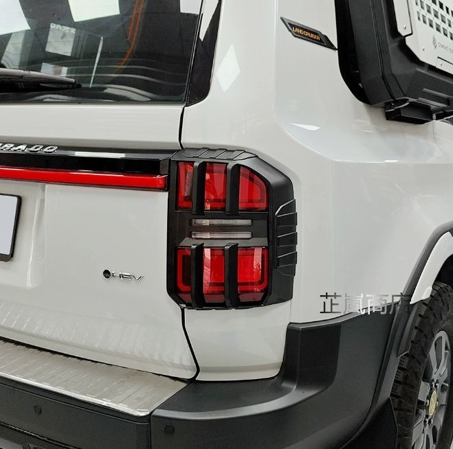 24年式 トヨタ ランドクルーザー プラド LC250 用 リアコンビネーションランプカバー