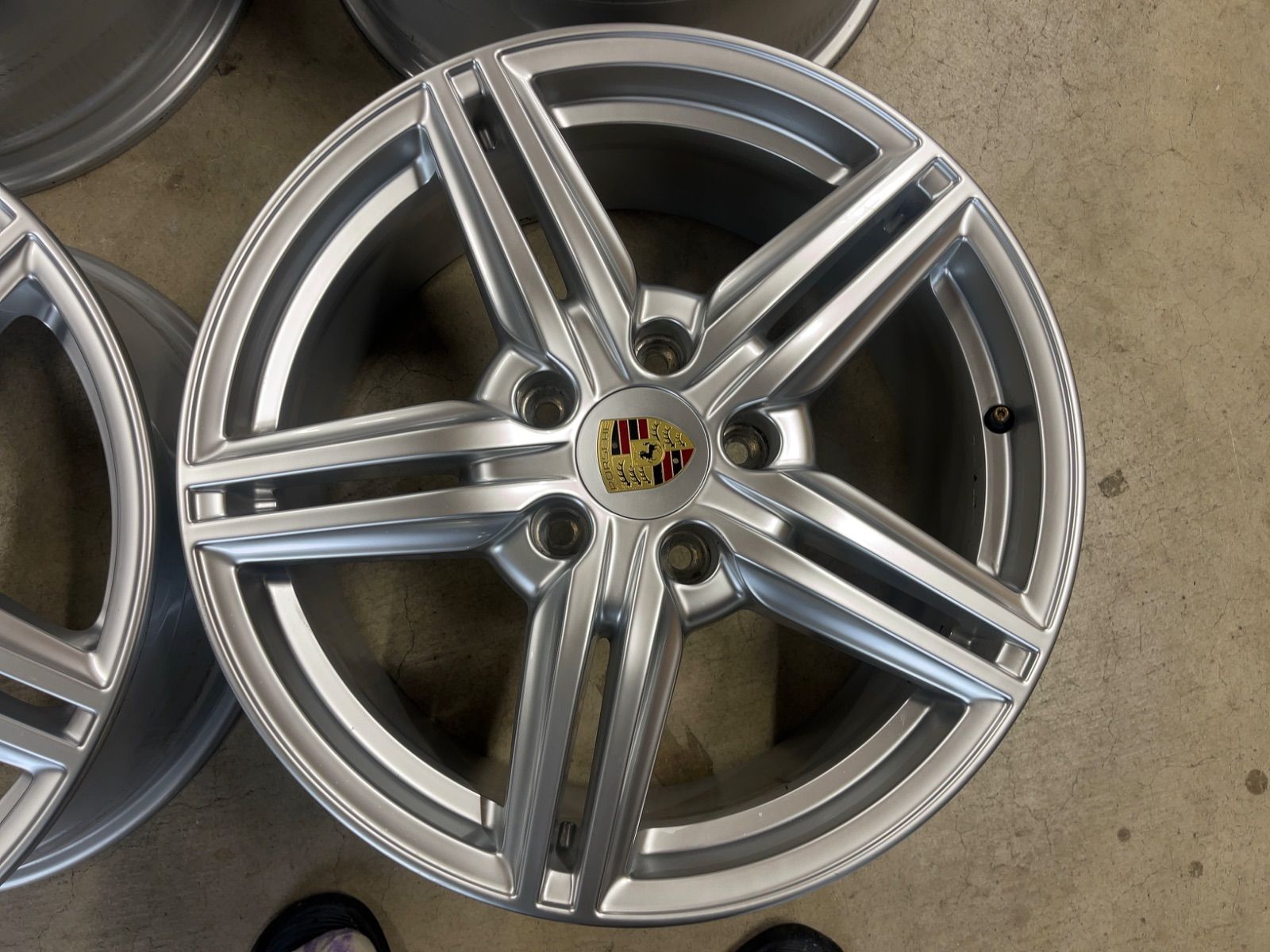 カイエン 純正品