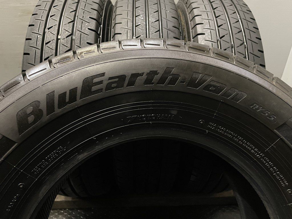 YOKOHAMA BluEarth-Van RY55 195/80R15 107/105N LT 15インチ 夏タイヤ 4本 2021年製 ハイエース  キャラバン等 (TG830) - メルカリ