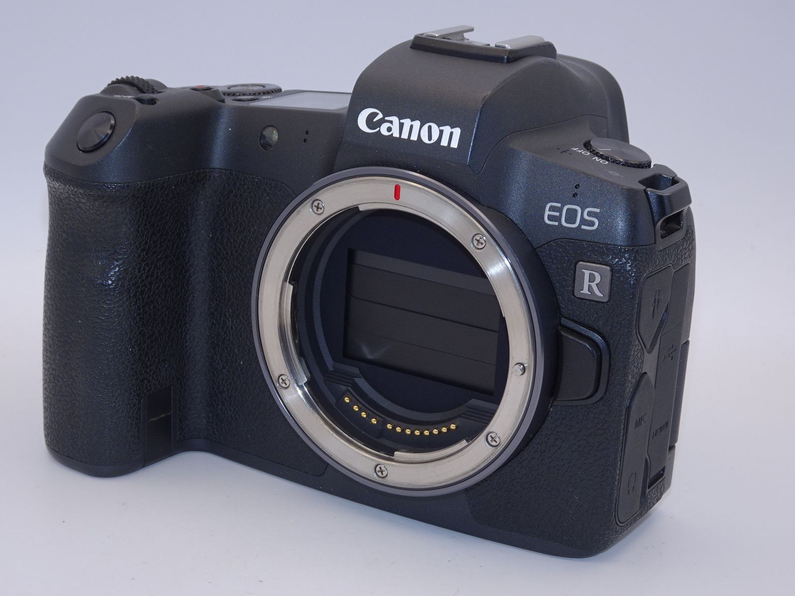 Canon EOS R ボディー EOSR - 百獣の買取王カメライオン - メルカリ