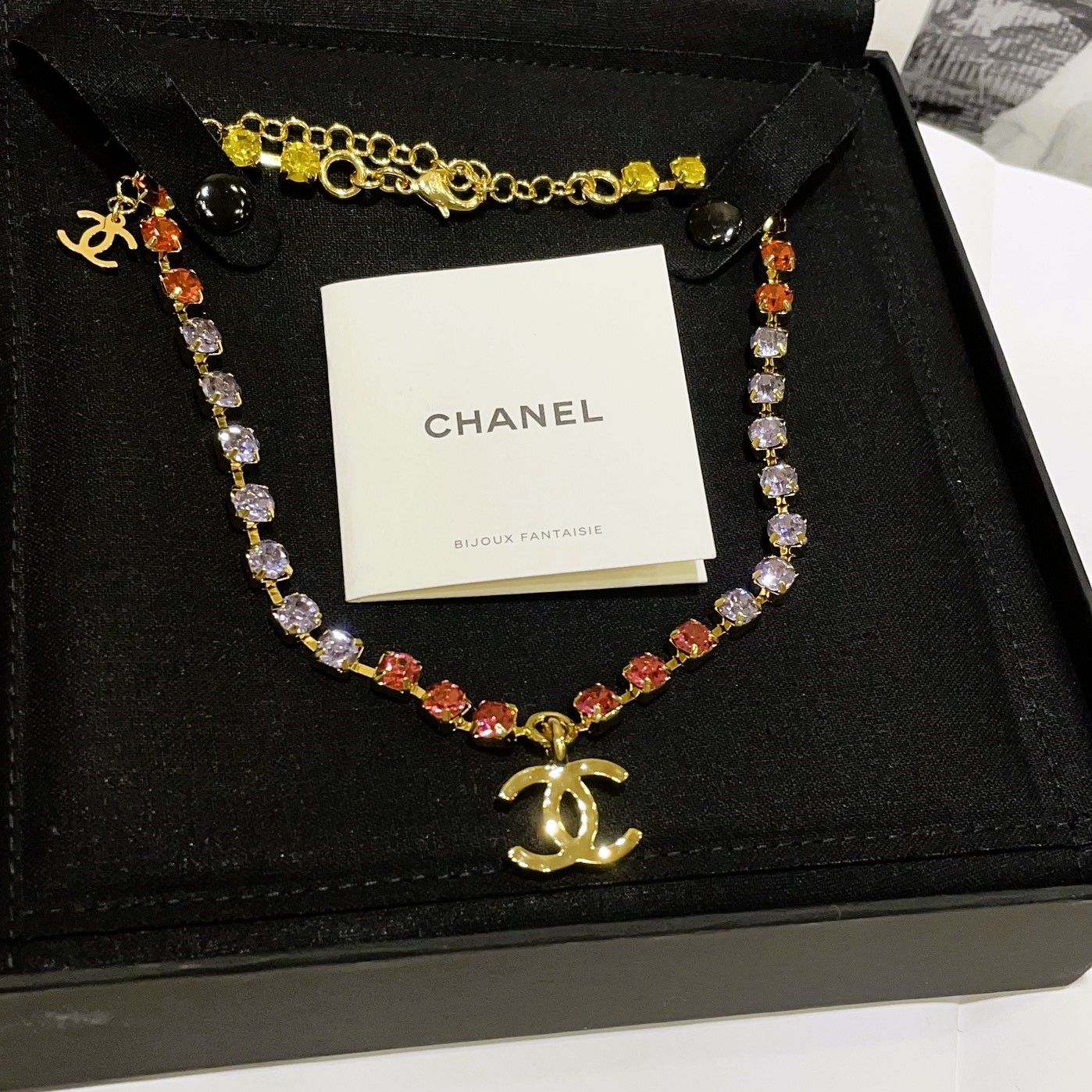 CHANEL)シャネル 全新未使用 クラシック ダブルC ネックレス - カラフル クリスタル - メルカリ