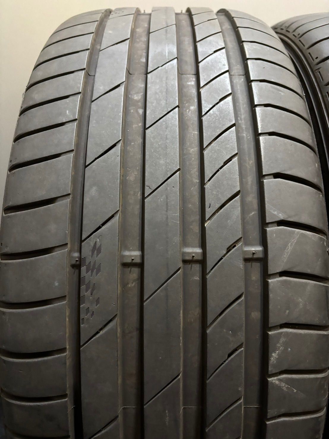 業界最安値に挑戦中！ 245 40ZR20 KUMHO ECSTA PS71 22年製 DORFREN 20インチ 8.5J 35 114.3 5H 夏タイヤ 4本 アルファード ヴェルファイア 南4-K398