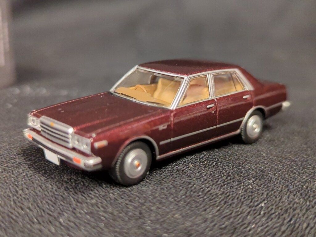 トミーテック TOMICA LIMITED VINTAGE NEO ニッサン ローレル