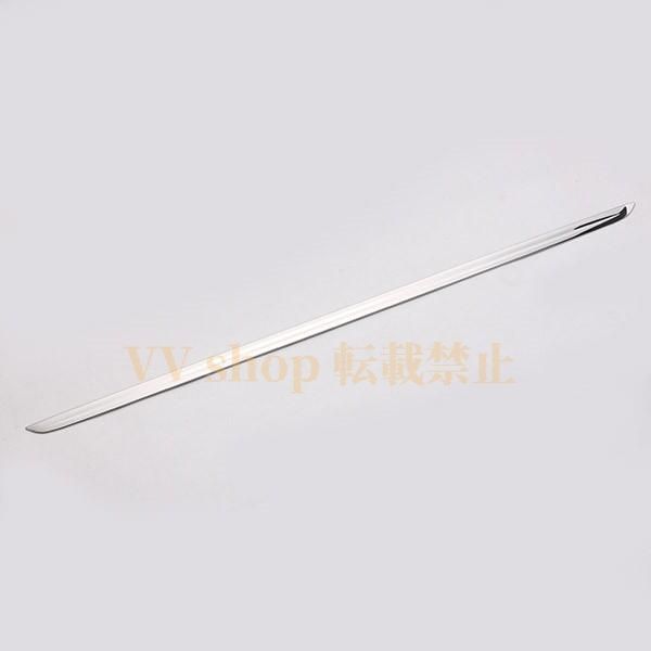 リアゲートトリム