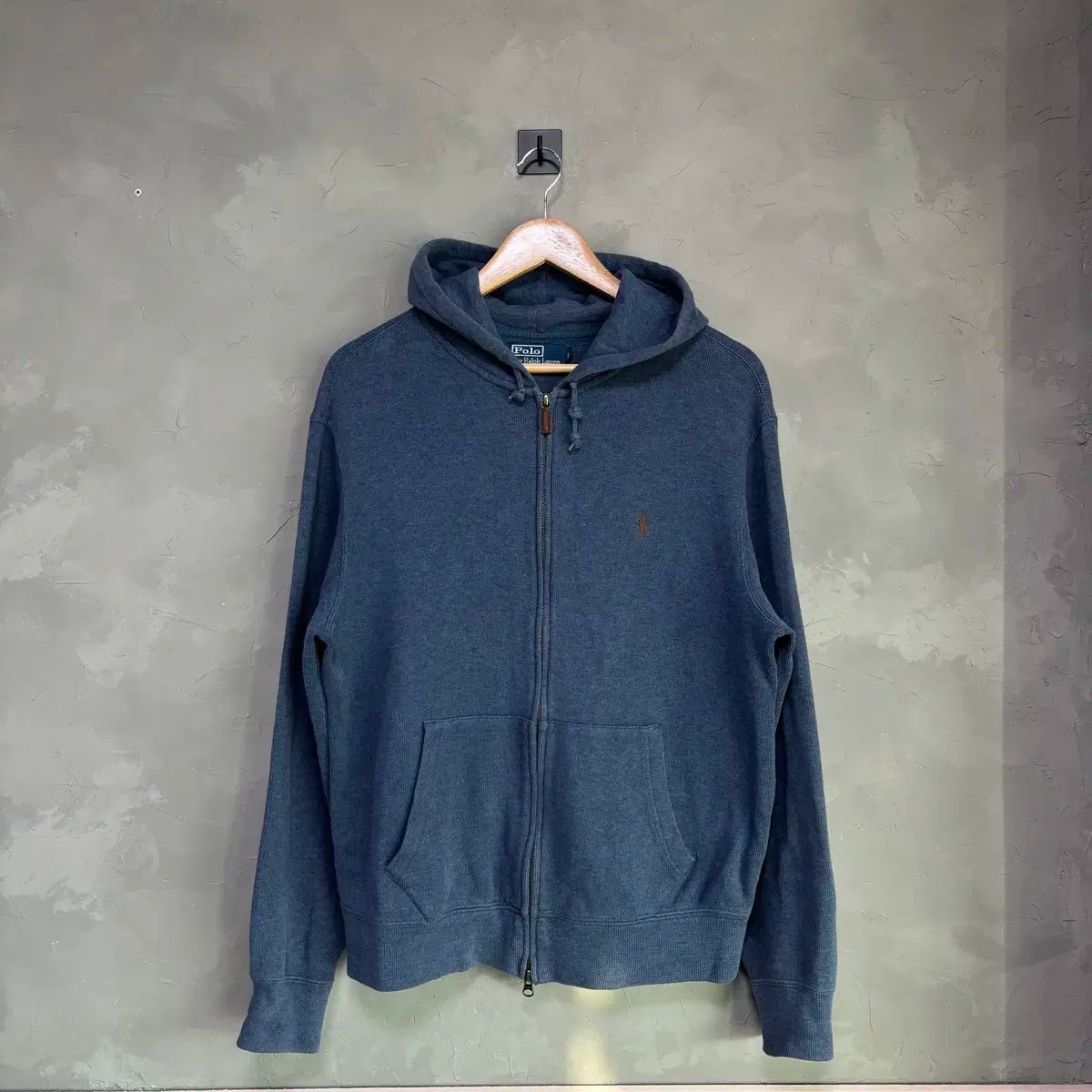 Ralph Lauren 青 ジッパー付きセーター Ralph Lauren 青 ジッパー付きセーター