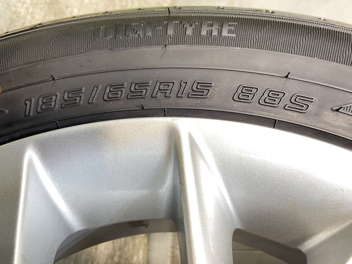 185|65R15 ダンロップ