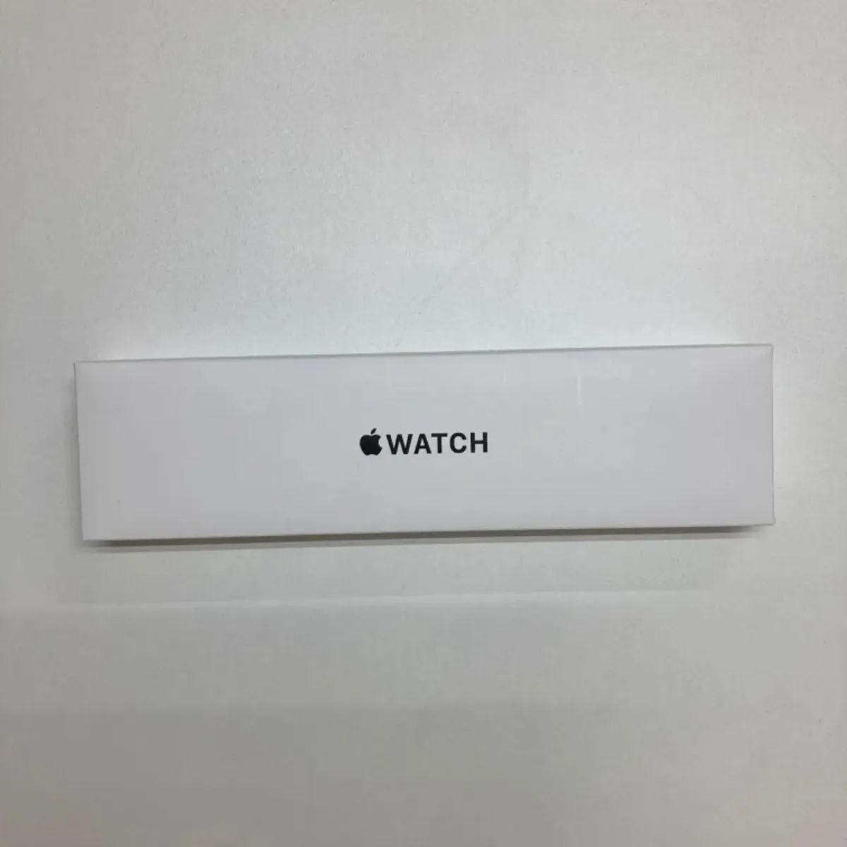 【美品】✳️(アップルウォッチ)Apple Watch SE GPSモデル 40mm MKQ13J/A  スポーツバンド✳️ 　第一世代  アップル　Apple　ベルト付き 箱入り