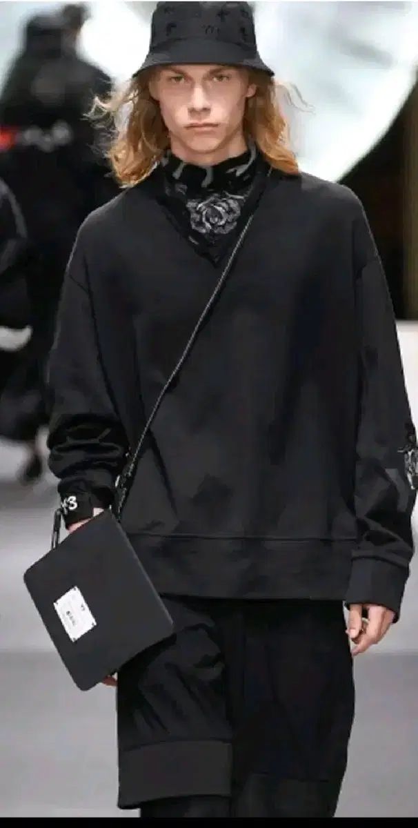 【雷市場（ポンジャン）商品韓国直送】y3 サコッシュ YOHJI YAMAMOTO(ヨウジヤマモト) ポーチ ミニショルダーバッグ クラッチ