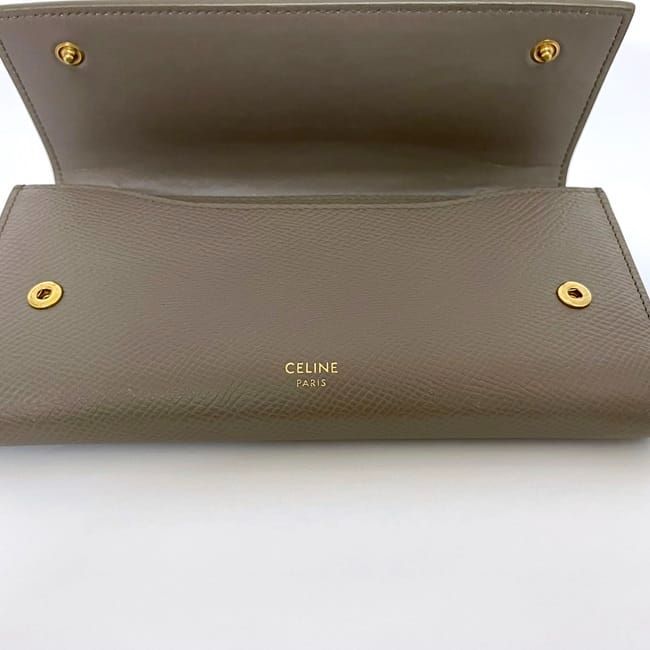 未使用　CELINE ラージ フラップ ウォレット CELINE セリーヌ ラージフラップウォレット カーフスキン 長財布