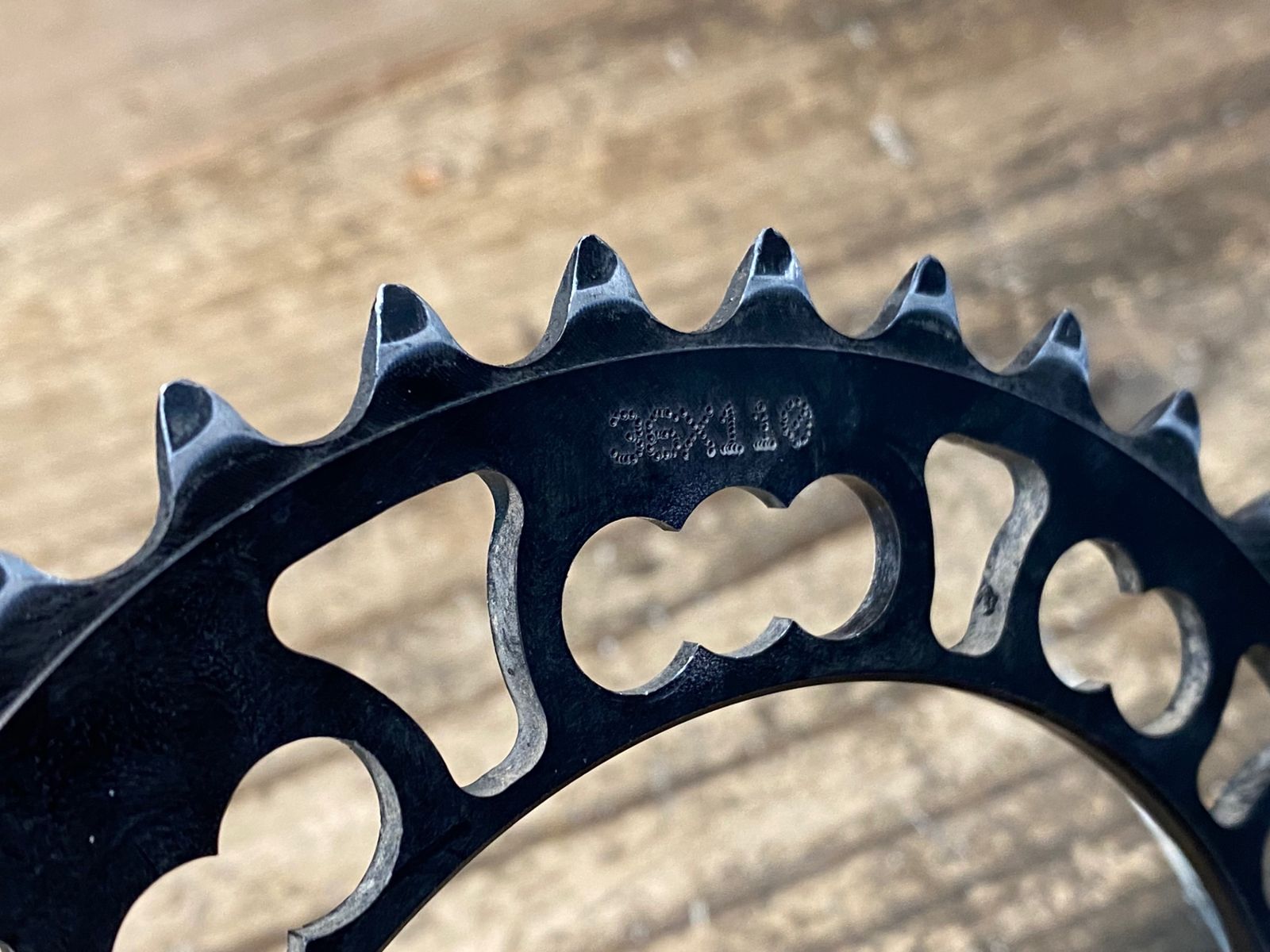 ROTOR 「ローター」 Q-RINGS 34T 楕円 チェーンリング ⁄ 阪急塚口店