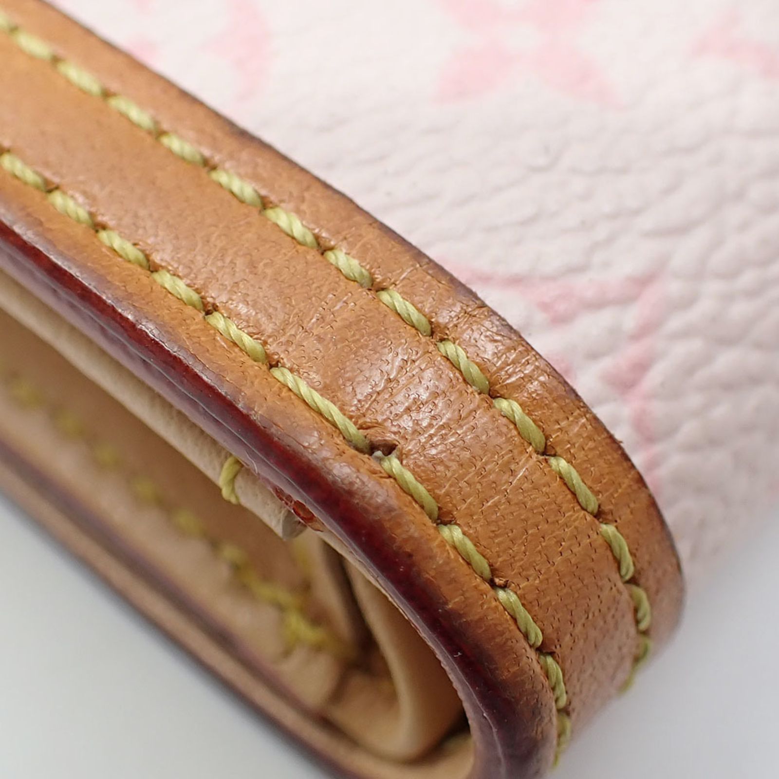 LOUIS VUITTON ルイヴィトン　チェリーブロッサム　コインケース ルイヴィトンポシェットクレ キーリング付小銭入れ モノグラム
