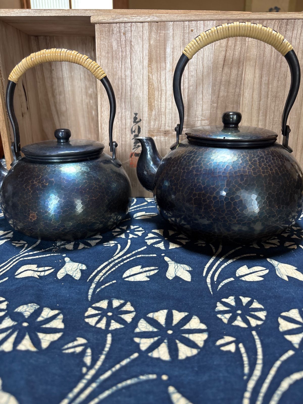 ★ 美品 ★ 玉川堂 鎚起銅器 紫金色 茶托 舟形 燕 ５客セット Amazon.co.jp: 玉川堂 鎚起銅器 紫金色 茶托 舟形 燕 5客セット