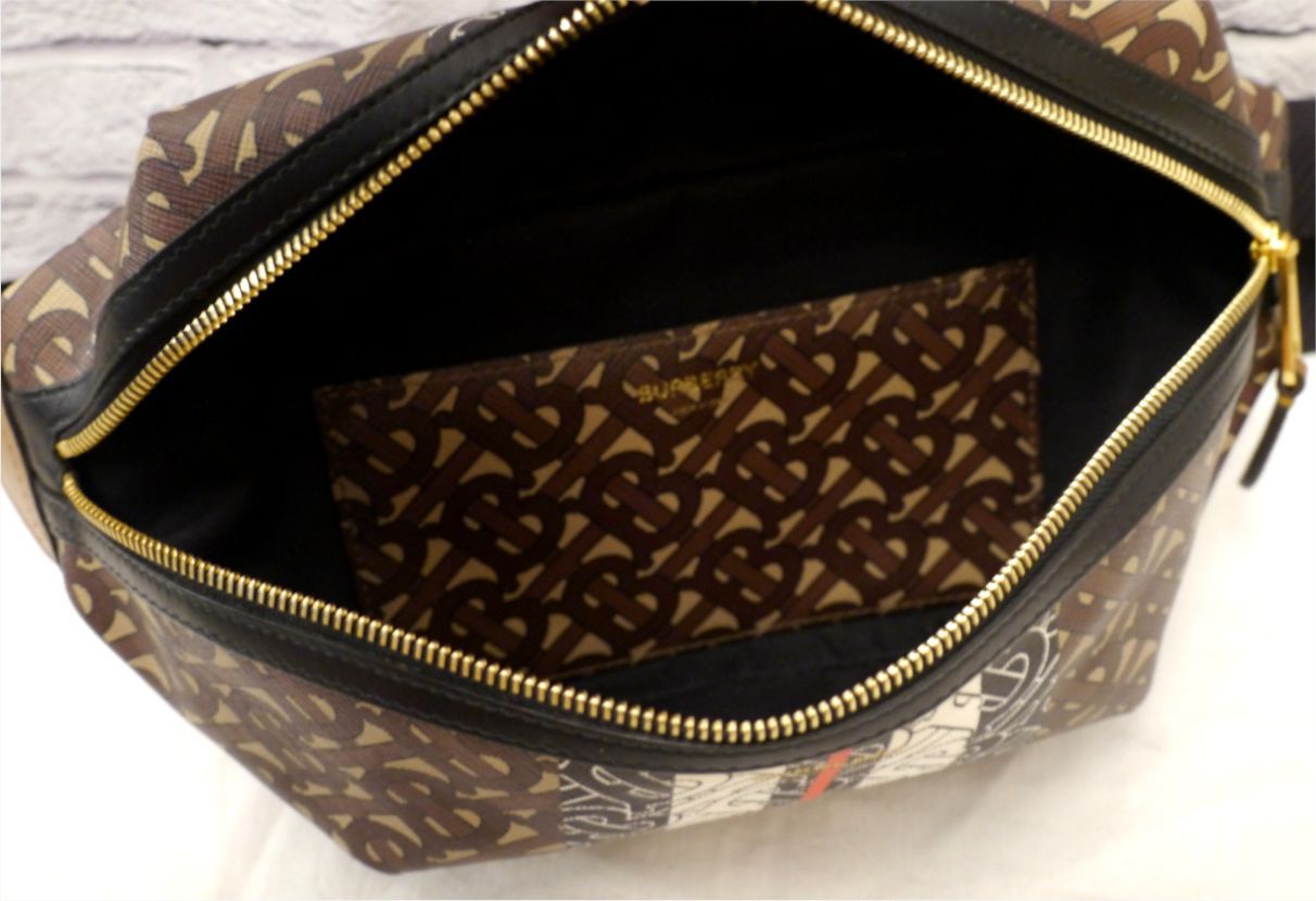 2021AW極美品☆BURBERRY バーバリー TB モノグラム ボディバッグ
