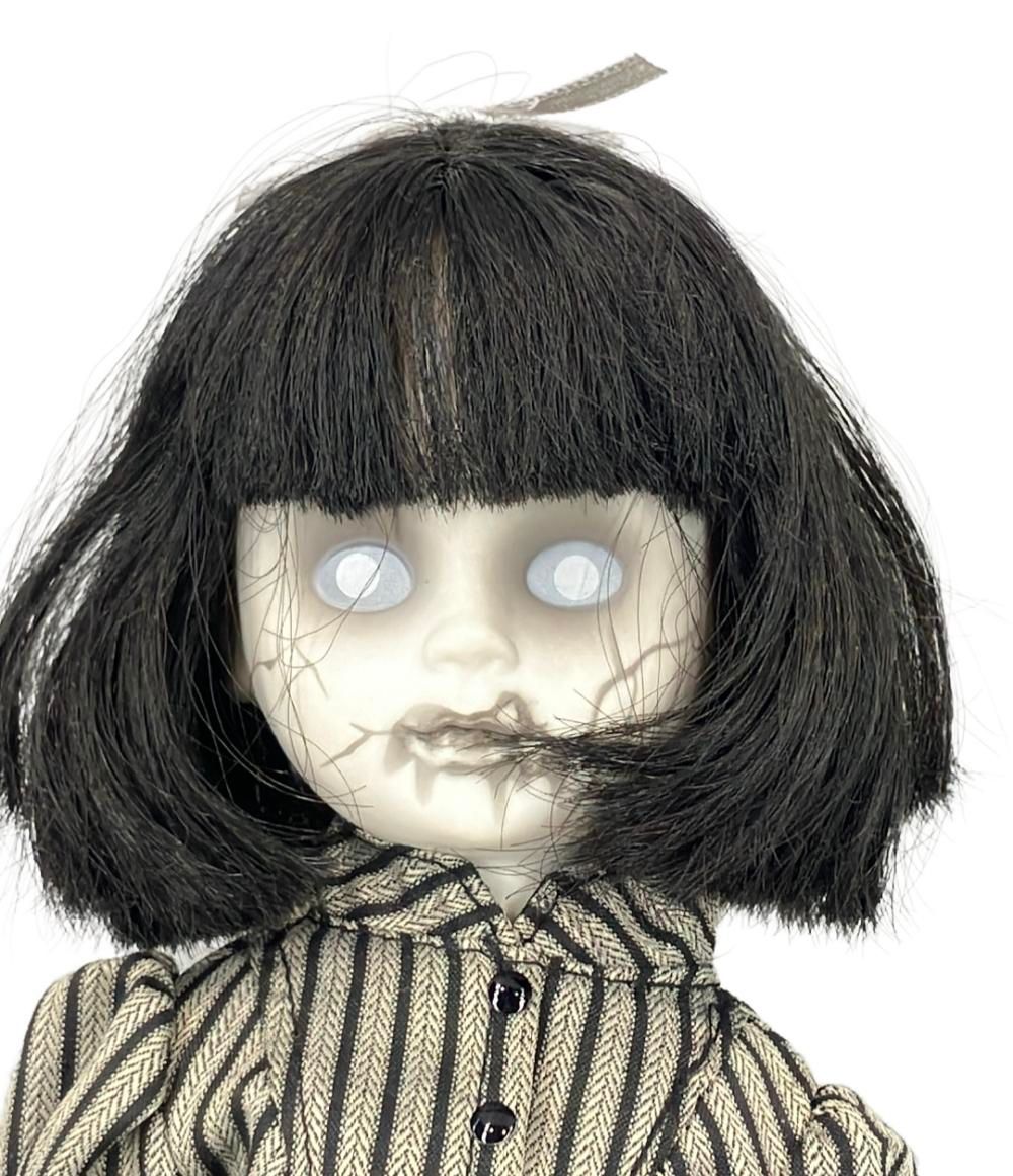 MEZCO ドール She Who Cannot Be Named リビングデッドドールズ