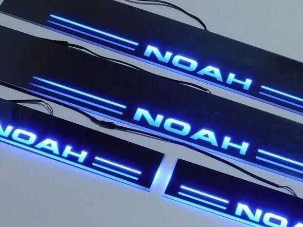 トヨタ ノア NOAH 80 85系 LED スカッフプレート青 シーケンシャル 鏡面 ブルー 自動車 車 パーツ 電装 流れる 発光 明る 光る  ４点セット - メルカリ