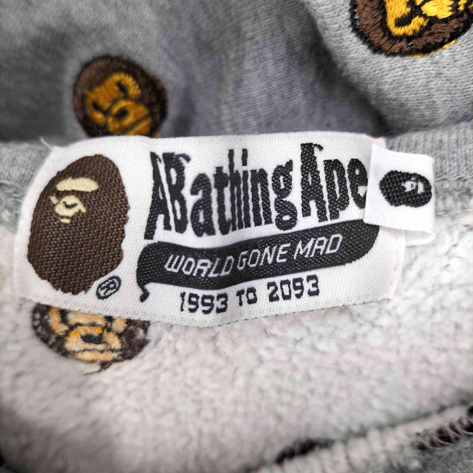 アベイシングエイプ A BATHING APE 裏地起毛 マイロ キャラクター 刺繍 