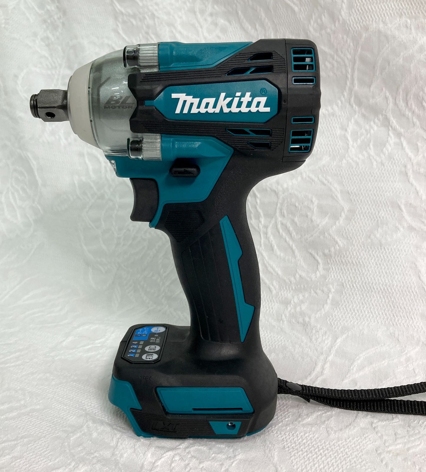 〇 makita マキタ 充電式インパクトレンチ TW300D 本体のみ 18V BL MOTOR LXT BRUSHLESS