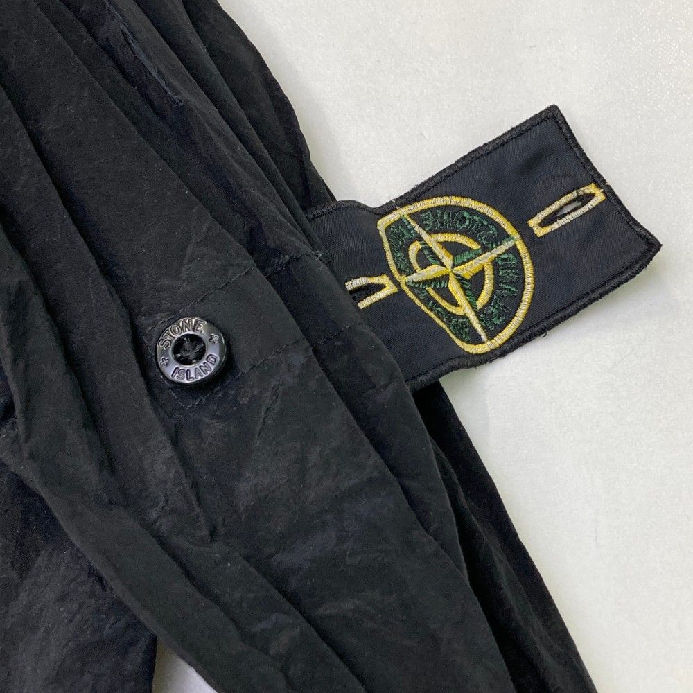 STONE ISLAND ナイロンメタル　ジップジャケット　GOLD  Lサイズ STONE ISLAND ナイロンメタル ジップジャケット GOLD Lサイズ