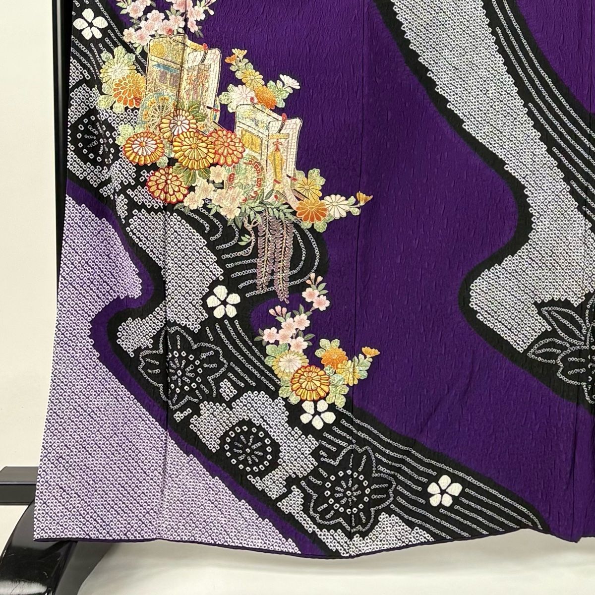 振袖 身丈163cm 裄丈64cm M 袷 やまと 菊 御所車 絞り 金銀糸 濃紫 正絹 秀品