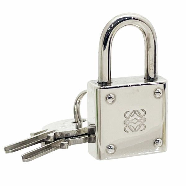 ロエベ パドロック アナグラム ロゴ カデナ キー2本 メタル シルバー金具 LOEWE 南京錠 鍵 カギ キーホルダー チャーム ブランド小物