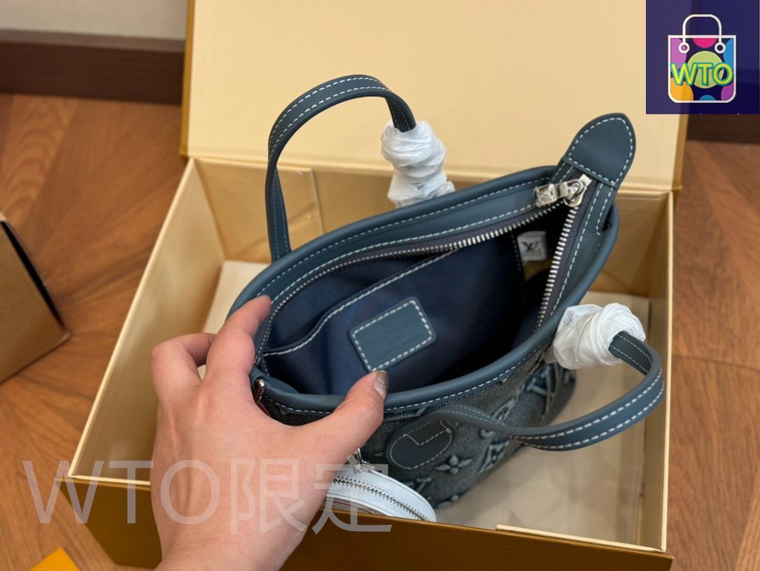 Lvミニバッグ すなわちハンドバッグ