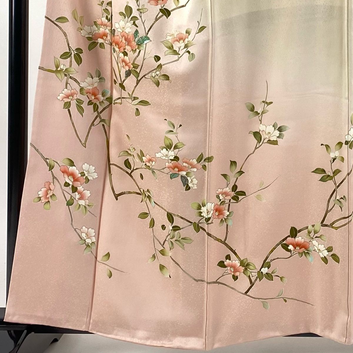 訪問着 身丈160cm 裄丈66cm M 袷 落款 椿 金糸 螺鈿 ピンク 正絹 秀品