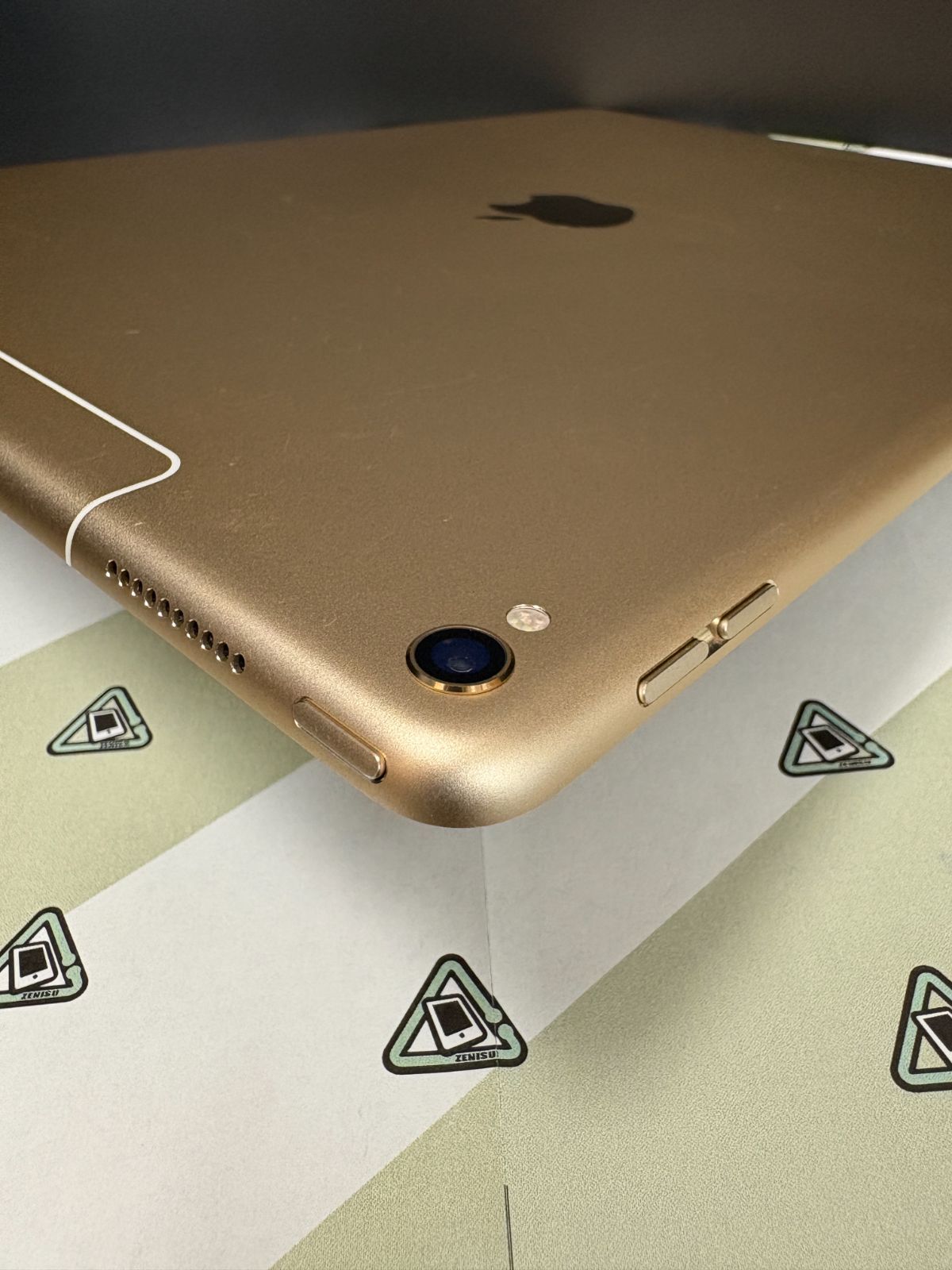 iPad Pro 12.9インチ 第2世代 64GB ゴールド SIMフリー No.72