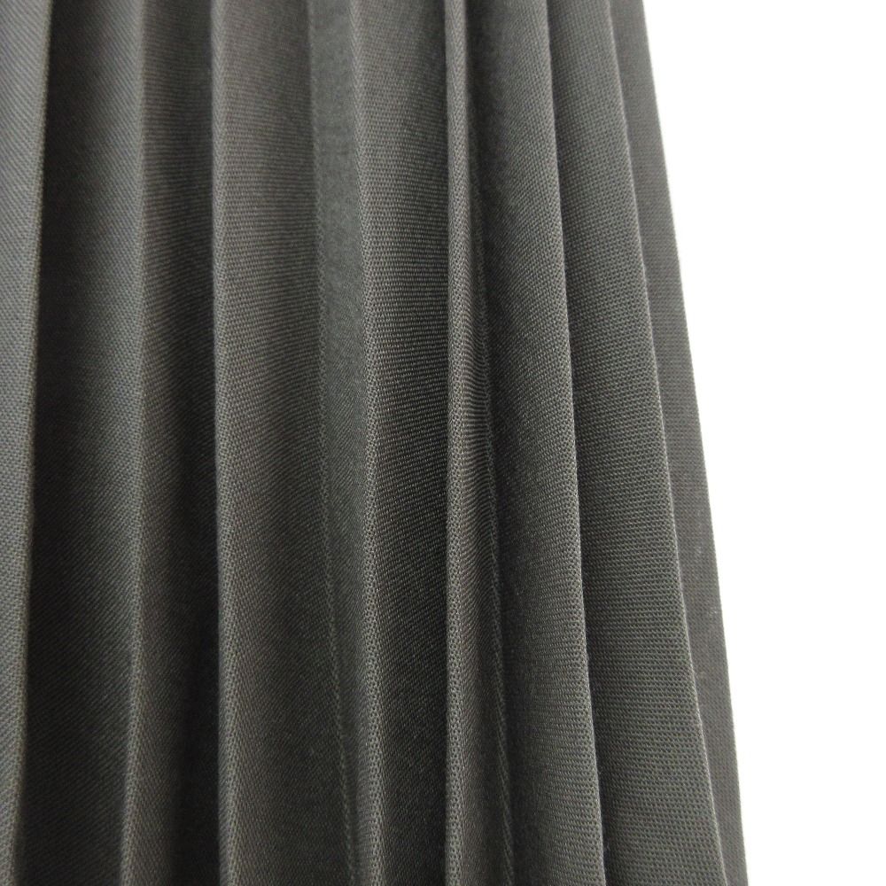 サカイ スーチングプリーツパンツ