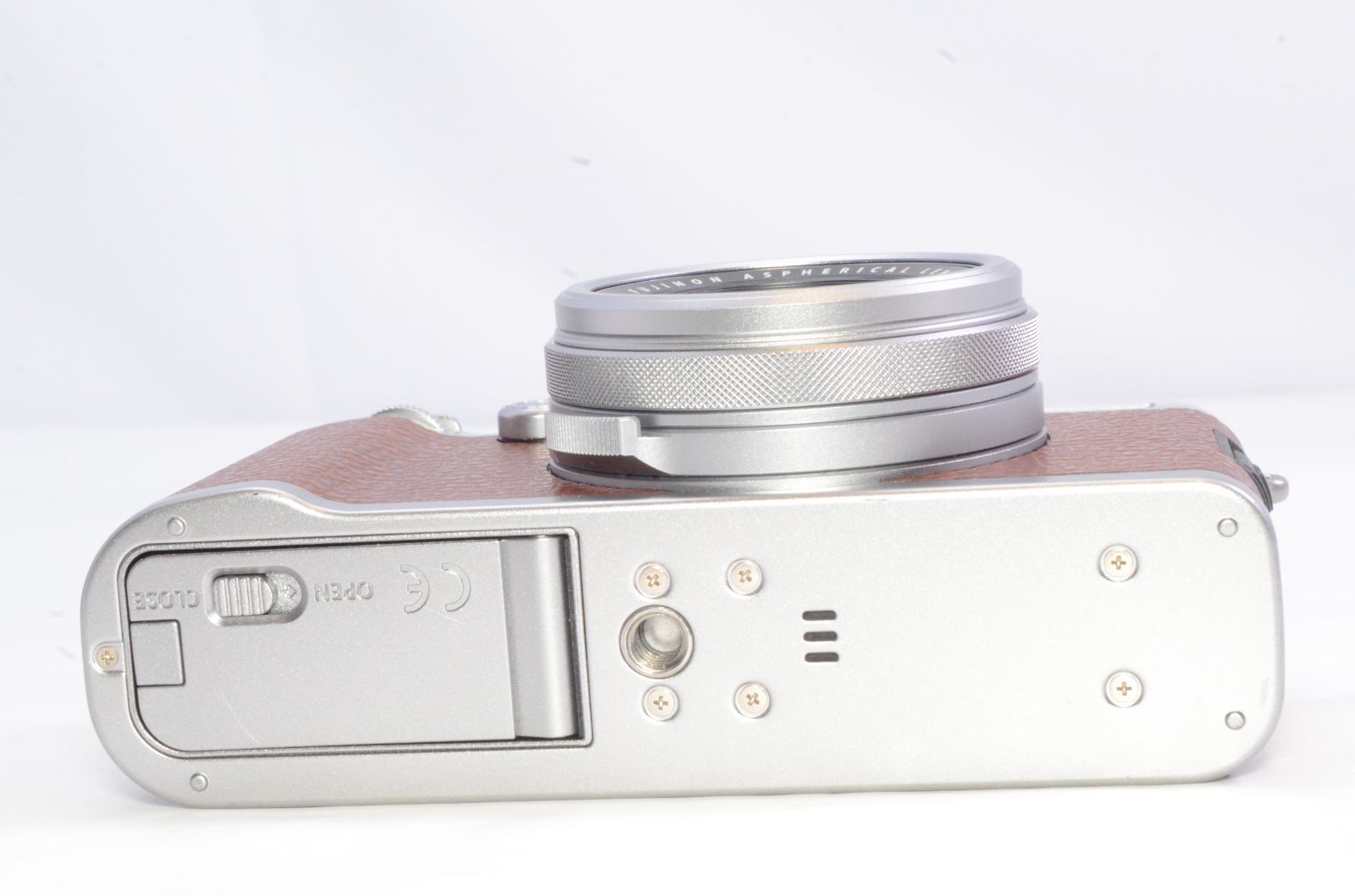 希少】FUJIFILM 富士フイルム X100F コンパクトデジタルカメラ