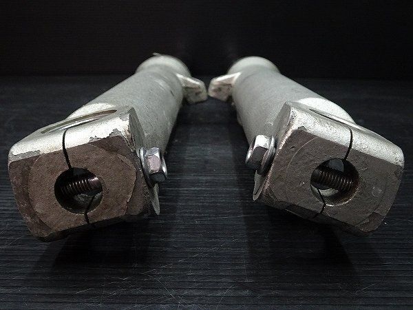 フロントフォーク