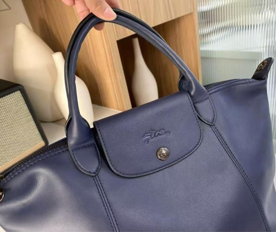 最新作 LONGCHAMP プリアージュ　M キュイール レザー ネイビー ル プリアージュ® オリジナル M ショルダーバッグ ネイビー