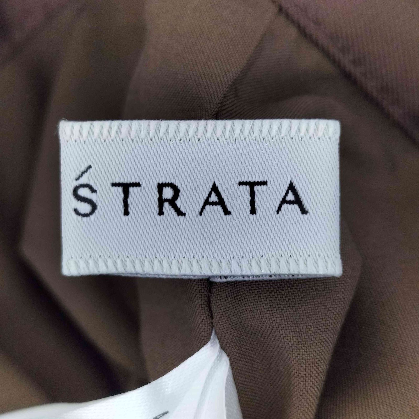 STRATA ブライトツイルタックワイドパンツ