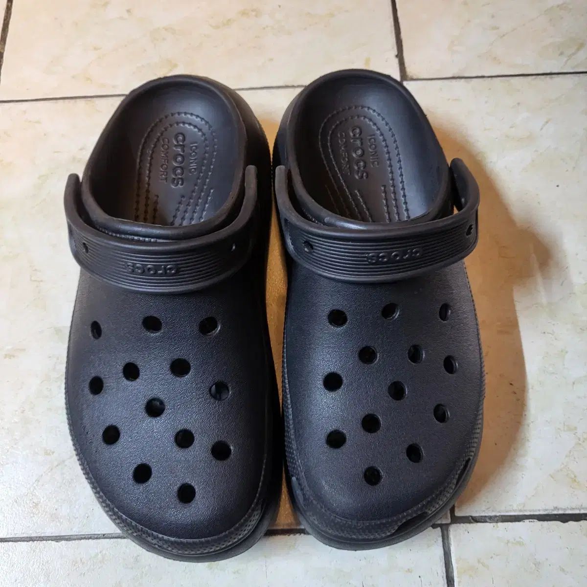 crocs クロックス 厚底 250