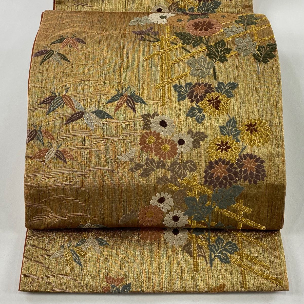 袋帯 秀品 菊 笹 金糸 箔 薄茶色 六通 正絹