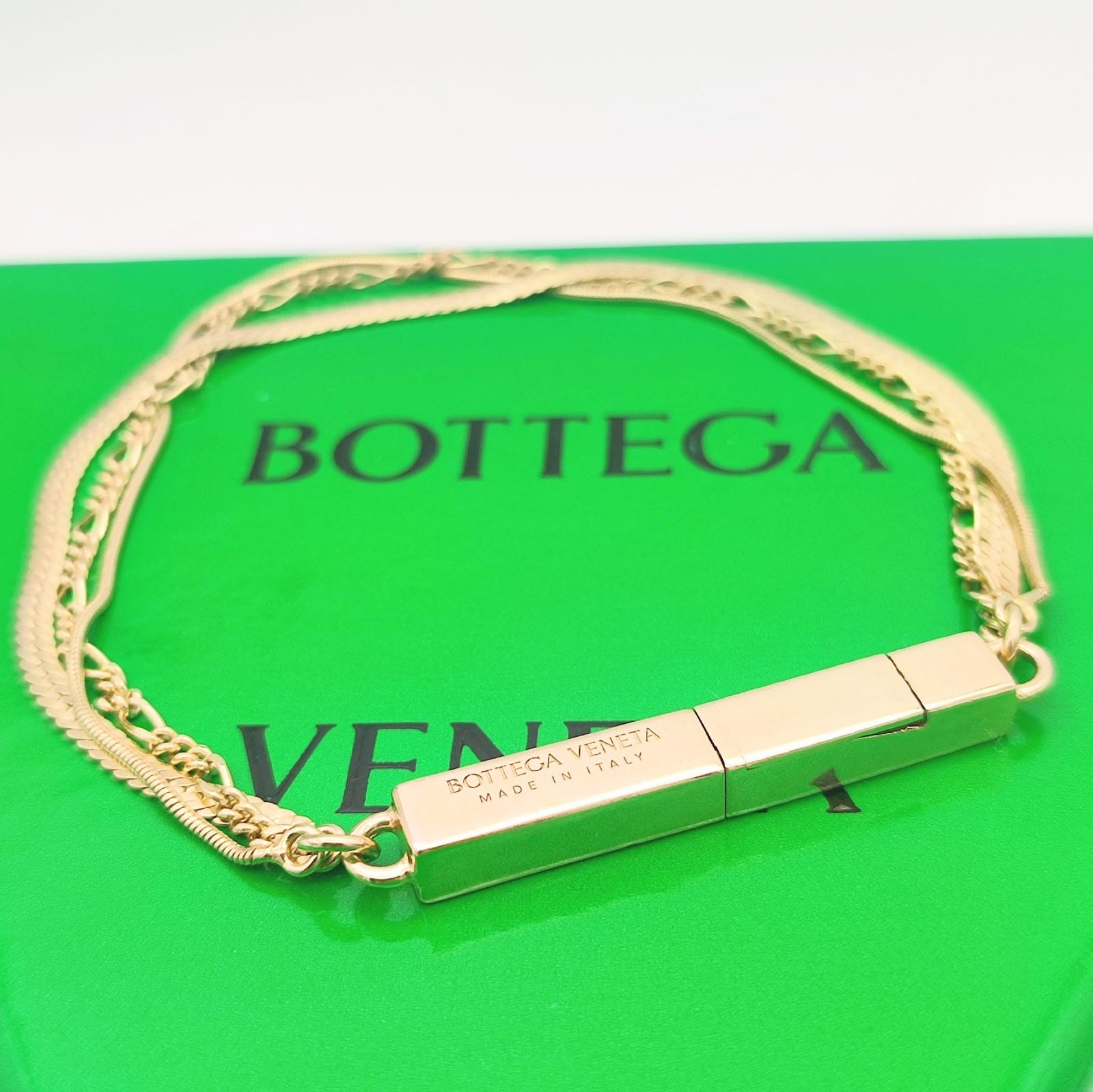 全国送料無料・イイ店 VENETA 美品】BOTTEGA ボッテガヴェネタ ID トリプルチェーン アクセサリー