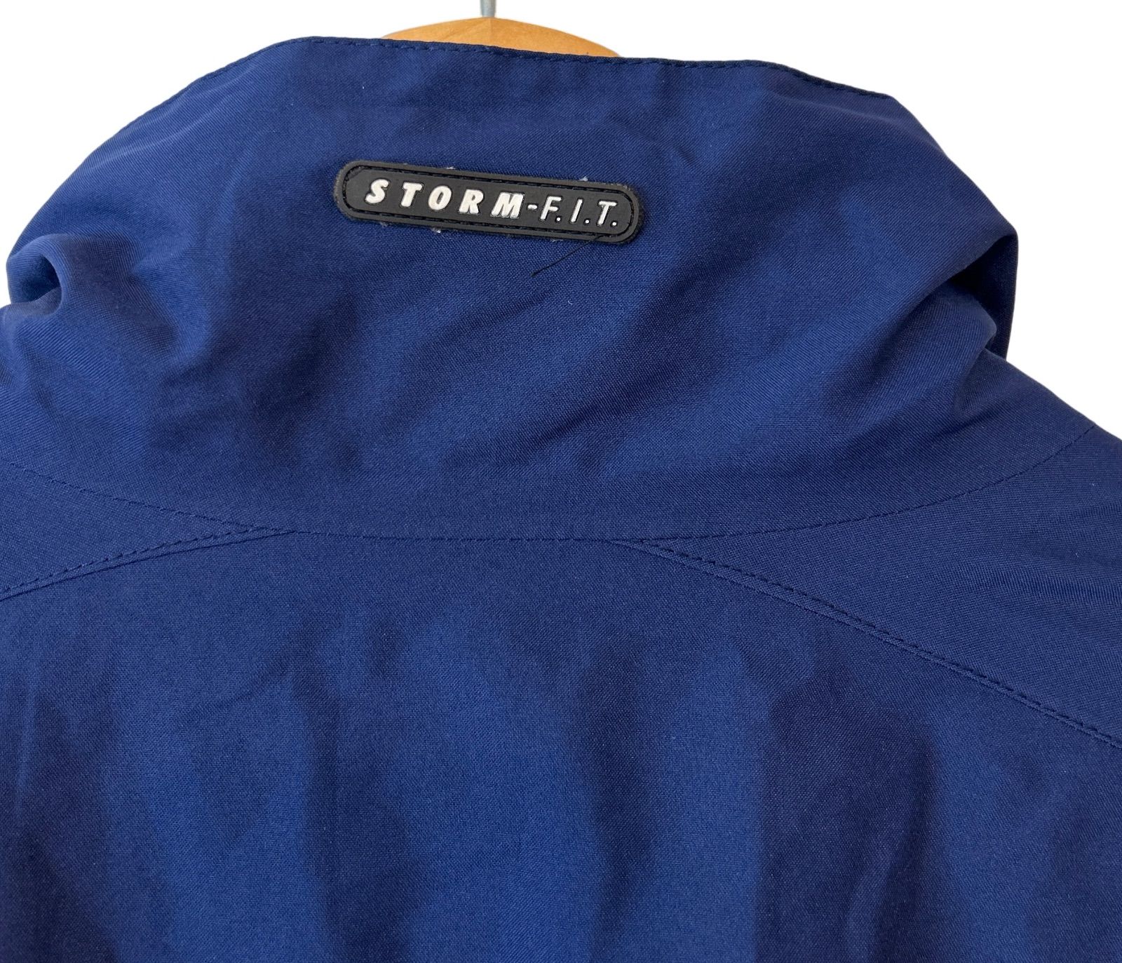 ナイキ レインウェア