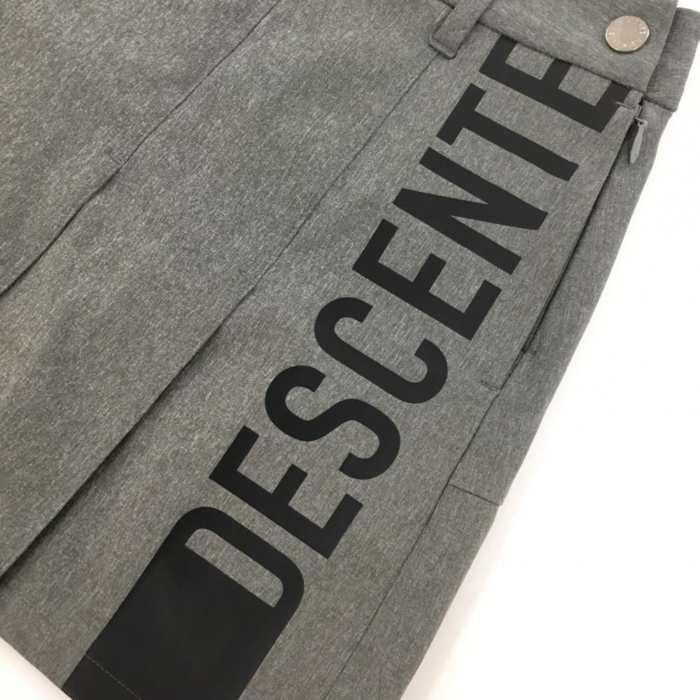 DESCENTE - 【超美品】デサントゴルフ プリーツスカート 杢グレー×黒 ロゴプリント 中田英寿 レディース 58/SS ゴルフウェア DESCENTE 超美品】デサントゴルフ プリーツスカート 杢グレー×黒 ロゴ