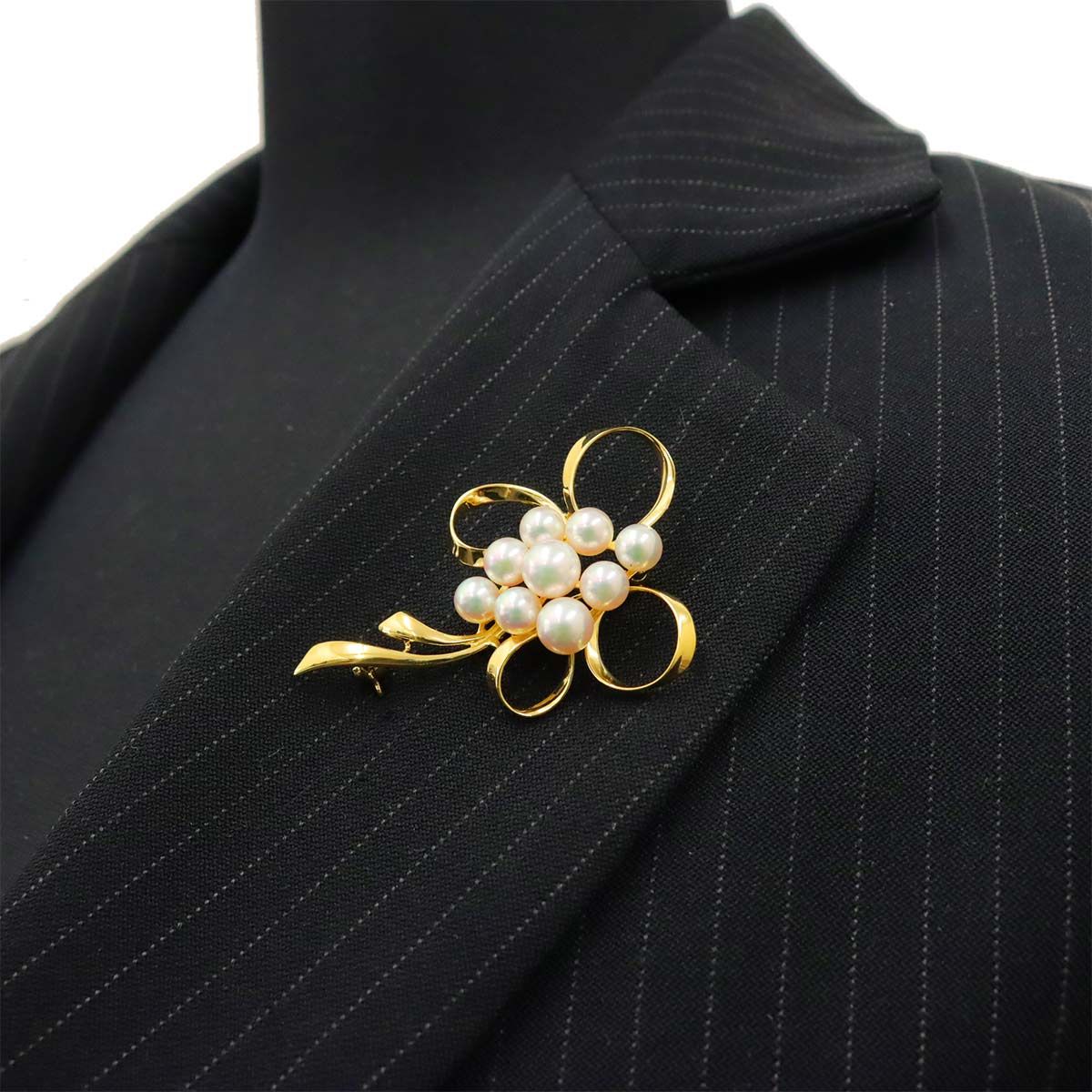 【極美品】MIKIMOTO パールブローチあこや真珠 お花 8珠刻印あり MIKIMOTO ミキモト アコヤパール 真珠 ブローチ K18イエロー