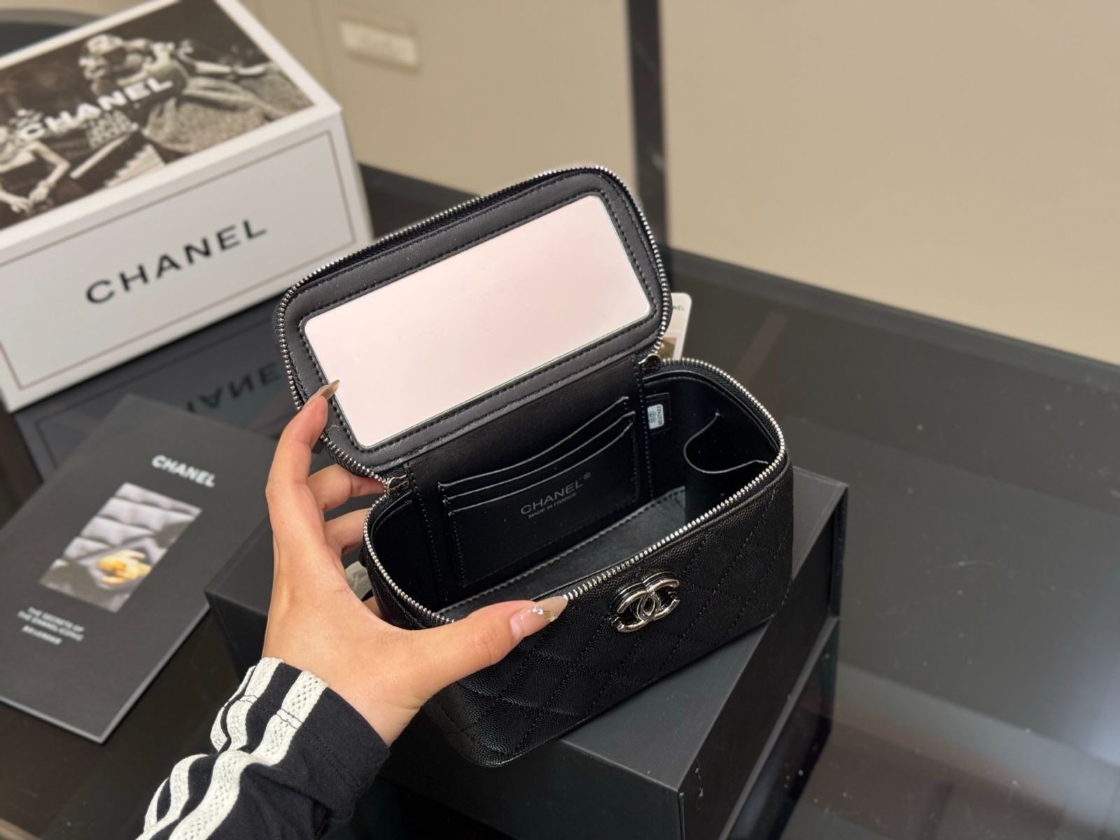 今日特価】Chanel ボックスバッグ / 化粧ケース～最高の