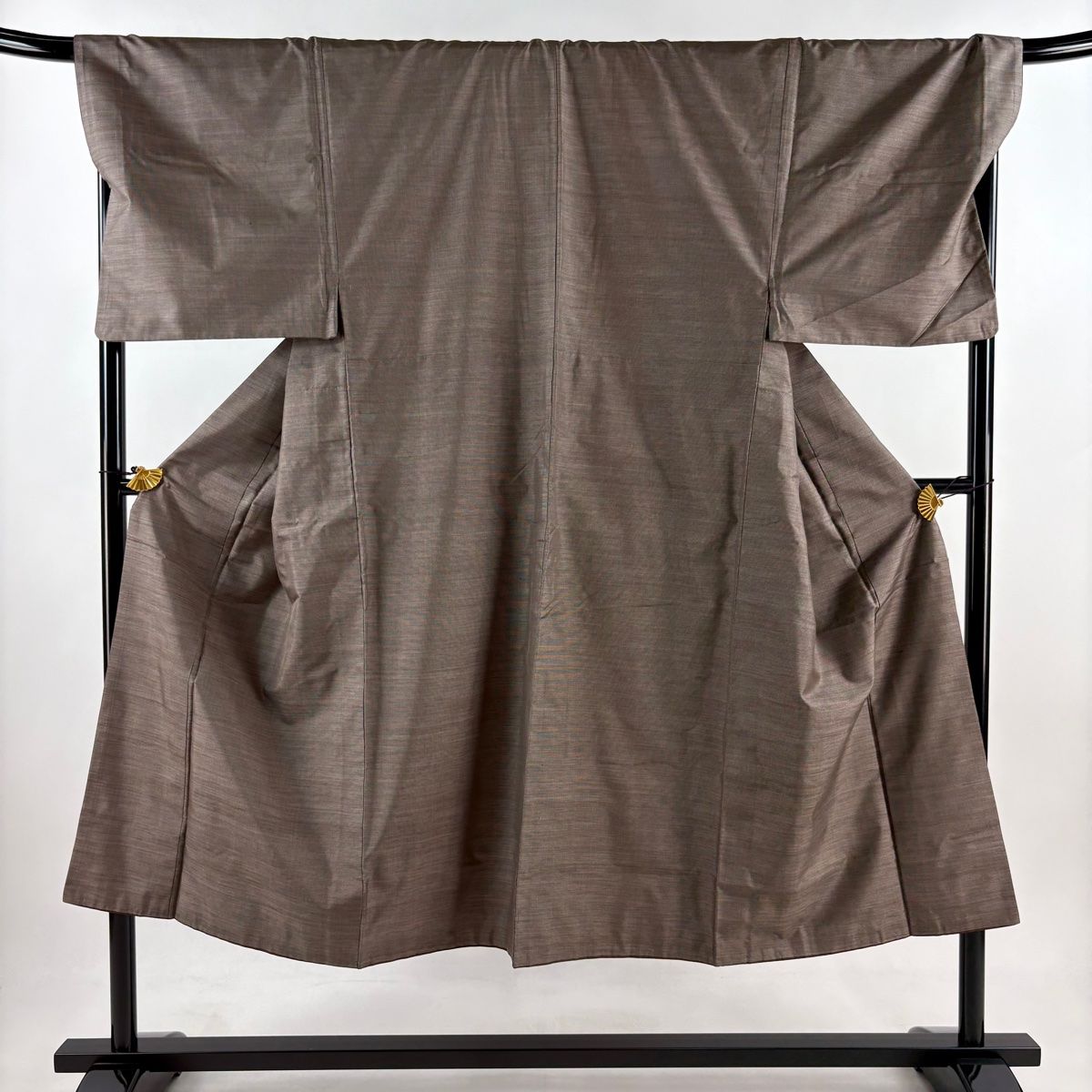 男着物 身丈144cm 裄丈70cm M 袷 アンサンブル 大島紬 純泥染 証紙 灰茶 正絹 秀品