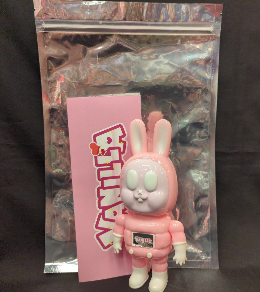 LIBERTYTOKYO vanilla バニラ　ソフビ LIBERTYTOKYO VANILLA ピンク成型/白 - メルカリ