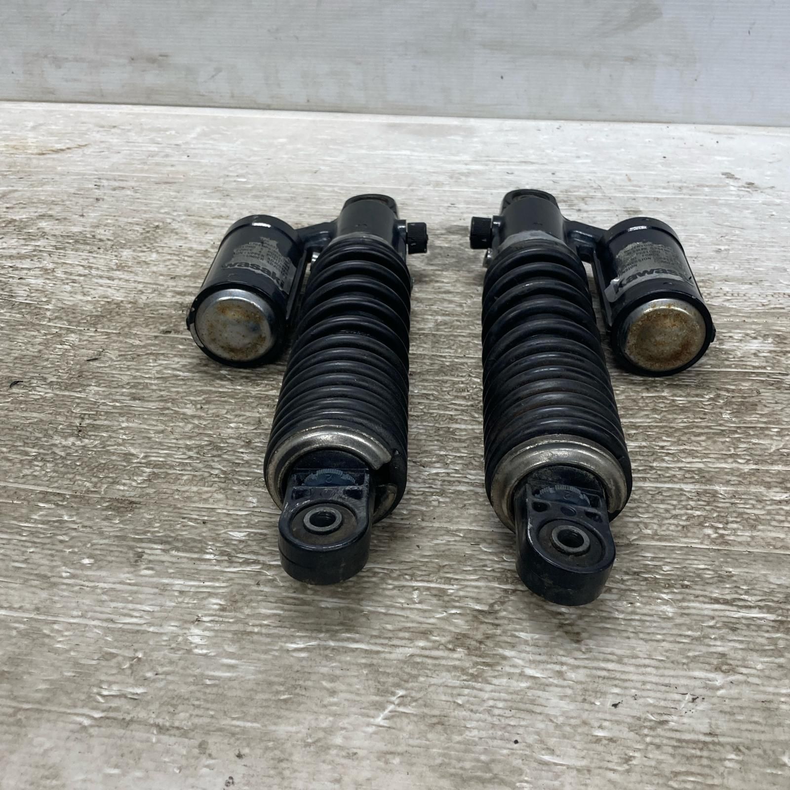 リアサスペンション カワサキ