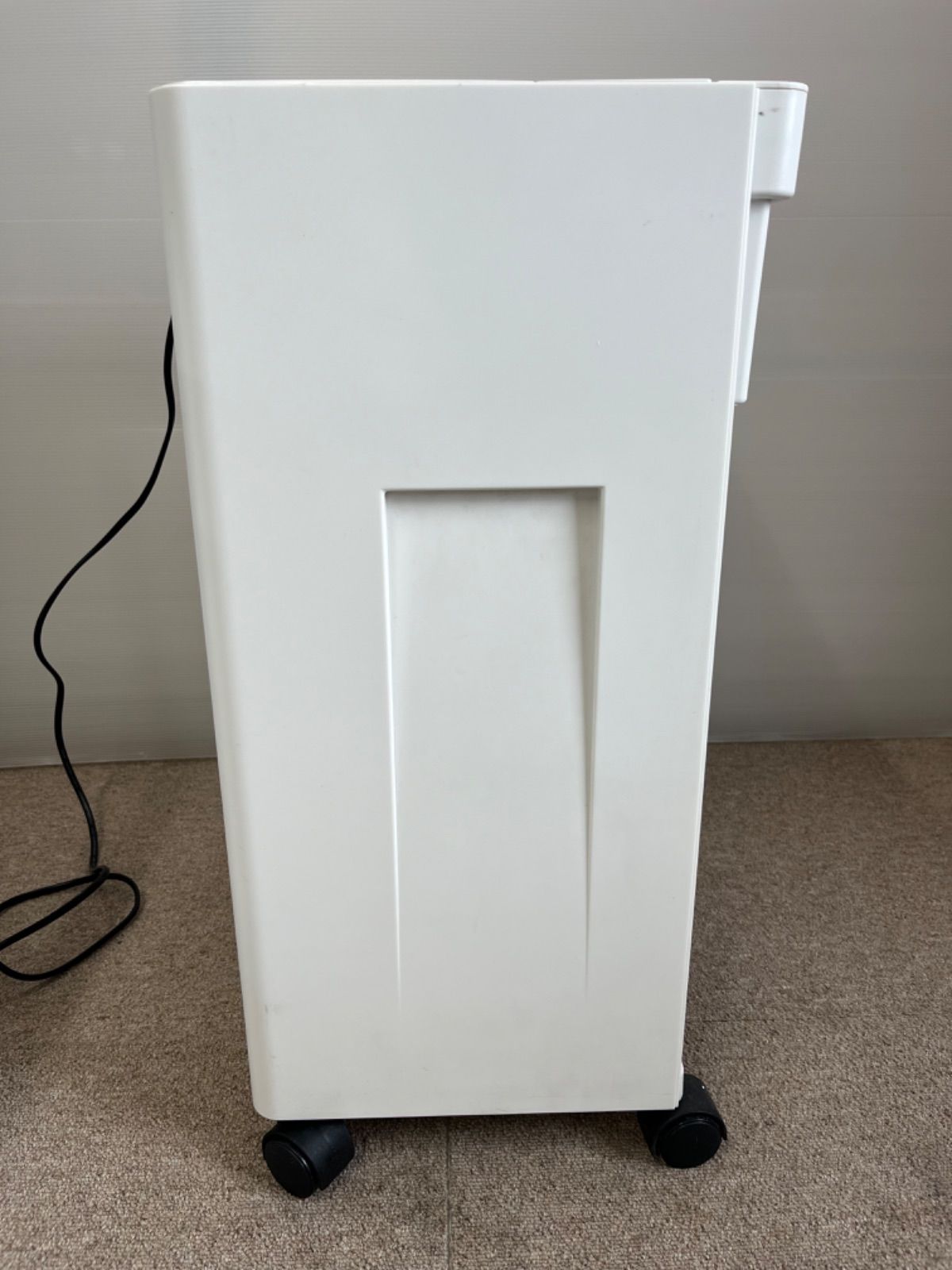 【良品】アイリスオーヤマ オフィスシュレッダー NPJ-18 業務用 大型 クロスシュレッダー NPJ18 アイリスオーヤマ 業務用 大型 クロス