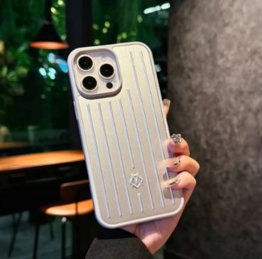 安い，セール RiMOWA マグネシウムアルミニウム合金／ポリカーボネート フルカバー耐衝撃ケース iPhone16/15/14 人気モデル その他