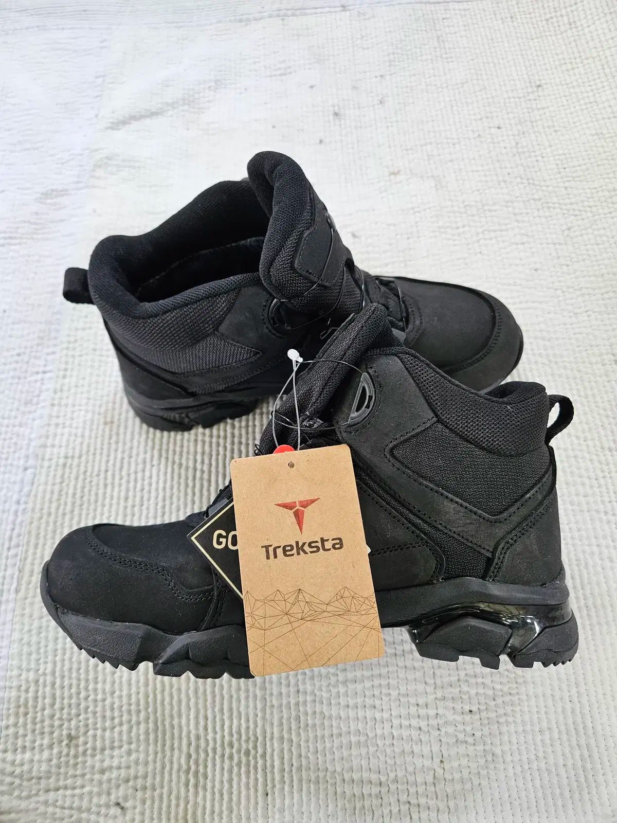 Treksta トレクスタ GORE-TEX ゴアテックス 京畿おとぎ話 タグに添付 サイズ 245 52000 OLIVEOS_COM_TR