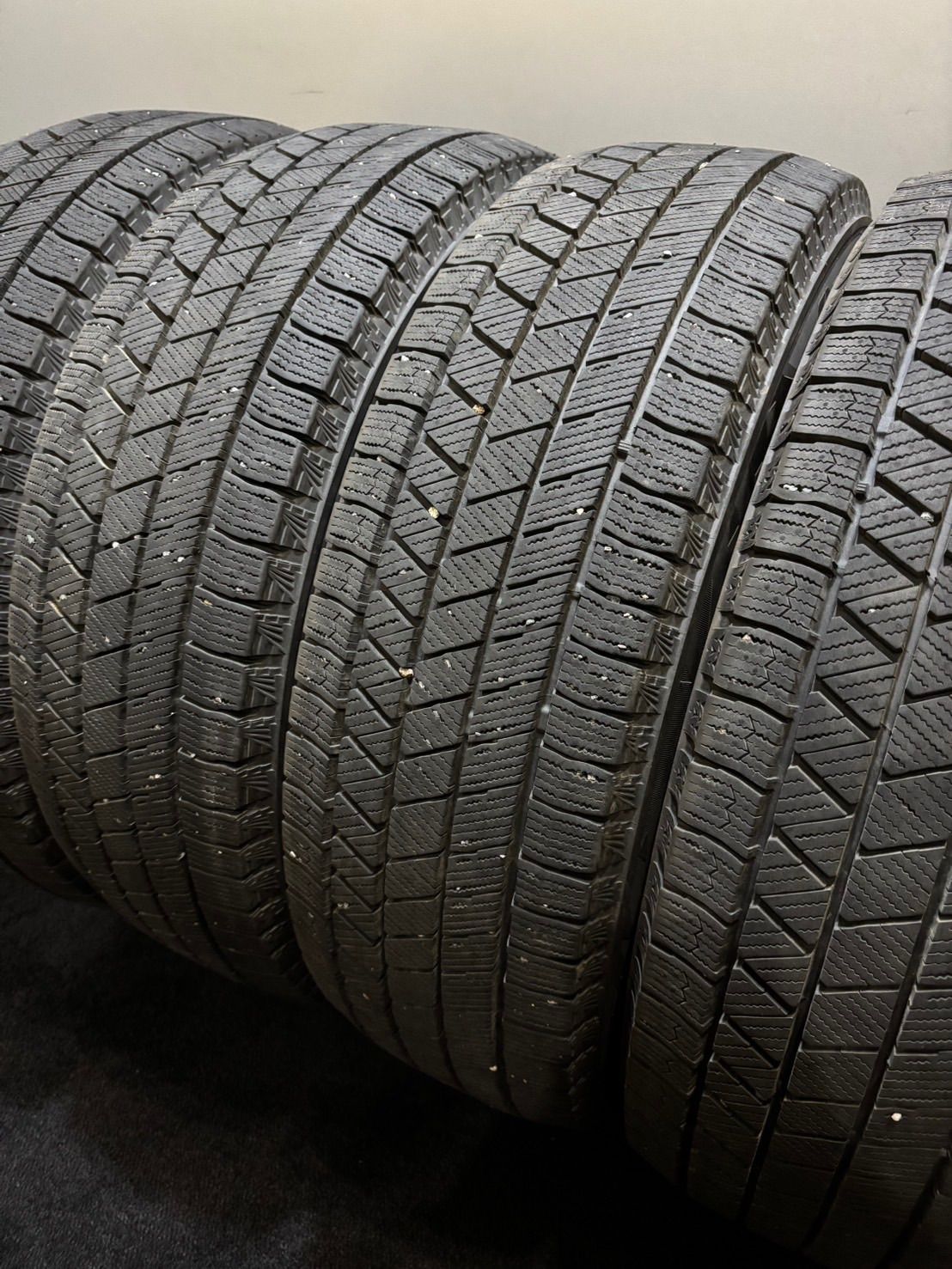 195|65R16 BRIDGESTONE|VRX3 23年製 スタッドレス 4本 ブリヂストン ブリザック ライズ ロッキー 南7-J420