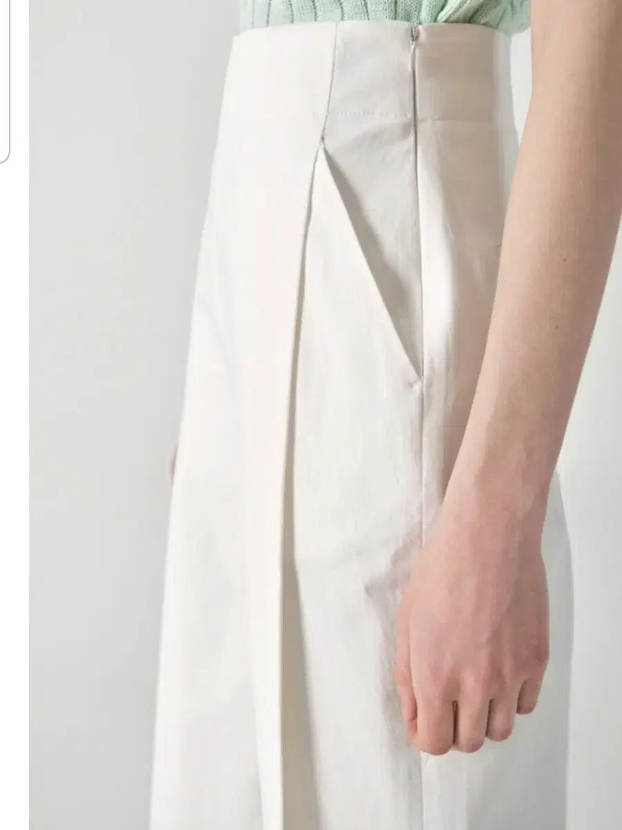 ラウンドパンツ